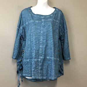NWT Umgee Blue Lace Up 3/4 Sleeve Scoop Neck Top